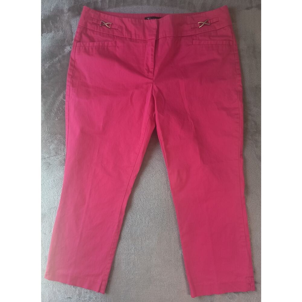 7th Avenue NY & Co., Suiting Collection - Pink Capri Pants - Size 10